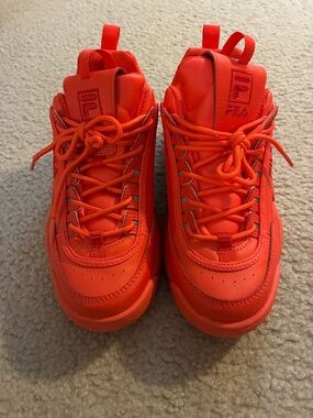 Fila Disruptor 2 Shoes Fiery Coral Women’s Size 8